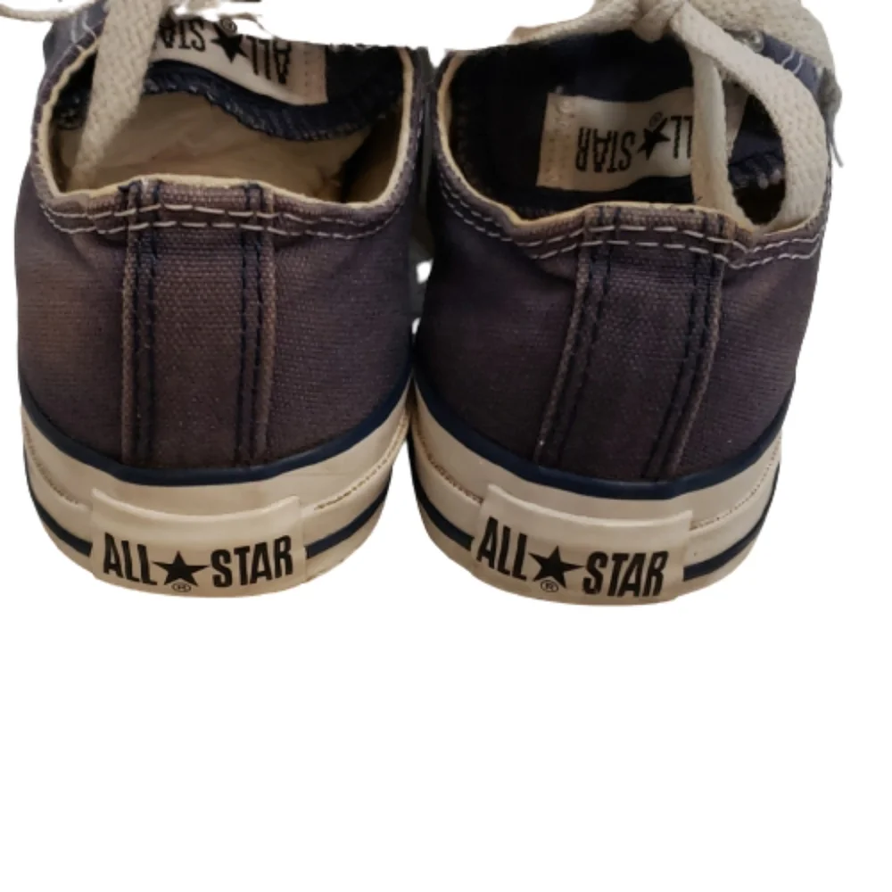 Converse All-Star Low Top Sneakers Girls Sz 5